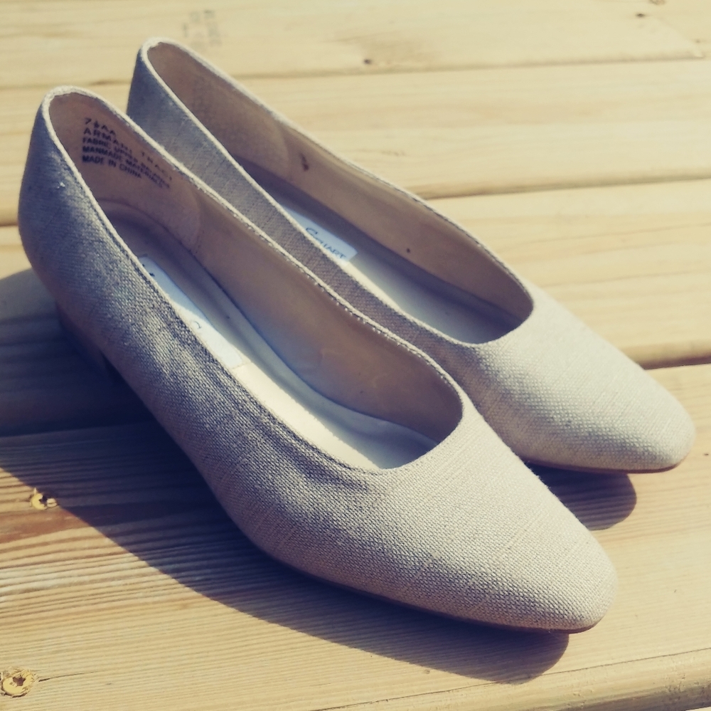 Canvas Block Pumps - Picture 5 of 9